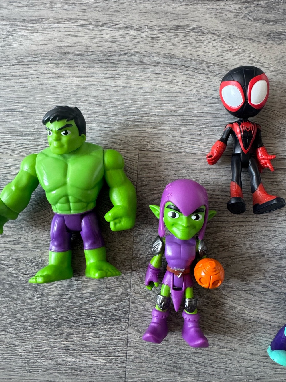 Spidey and His Amazing Friends Figuerines - Picture 2 of 3